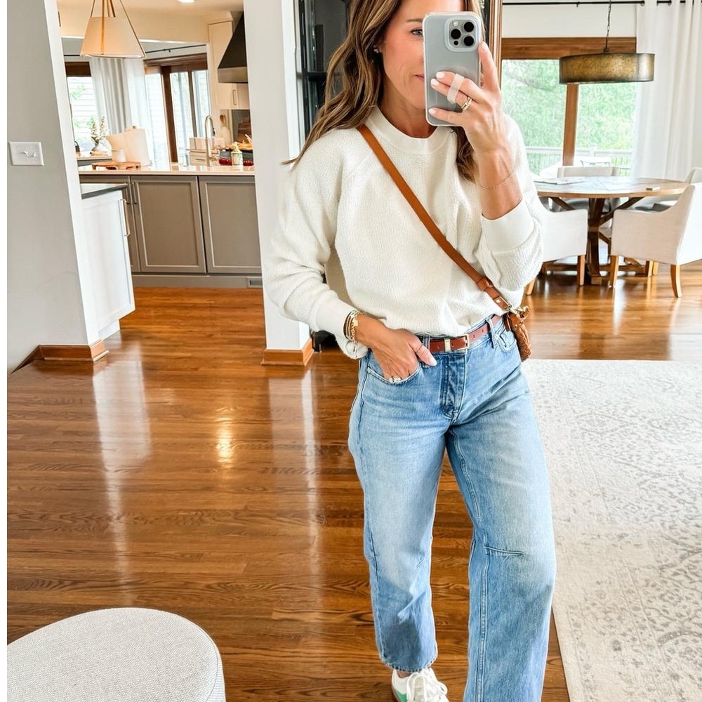 Madewell darted barrel jeans in Dobins wash